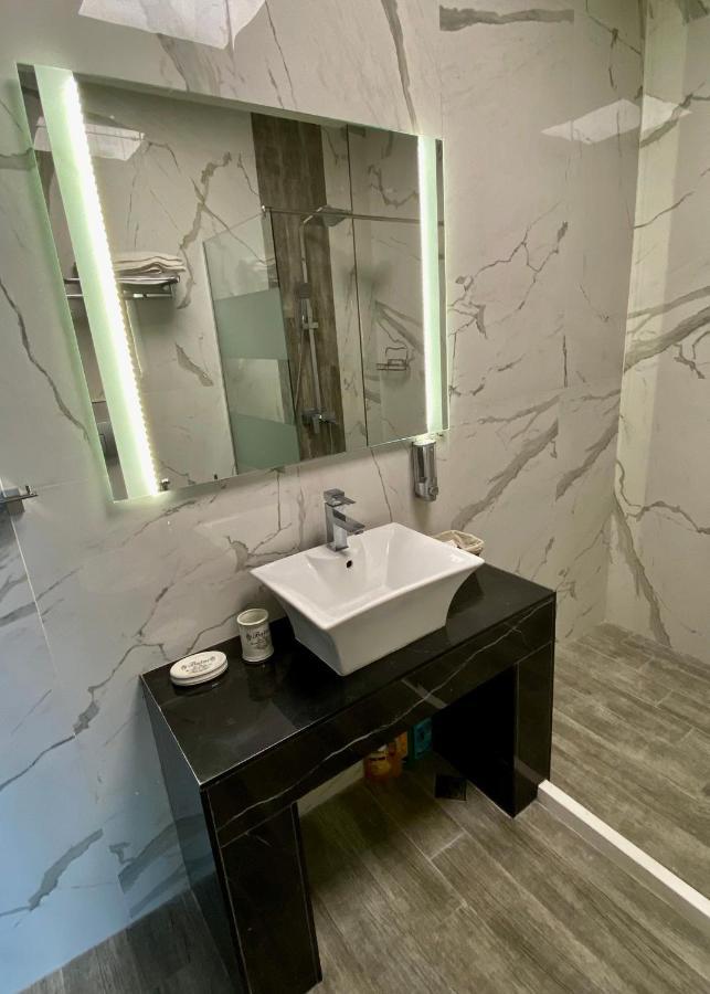 Luxury Apartments Ivon Пловдив Екстер'єр фото